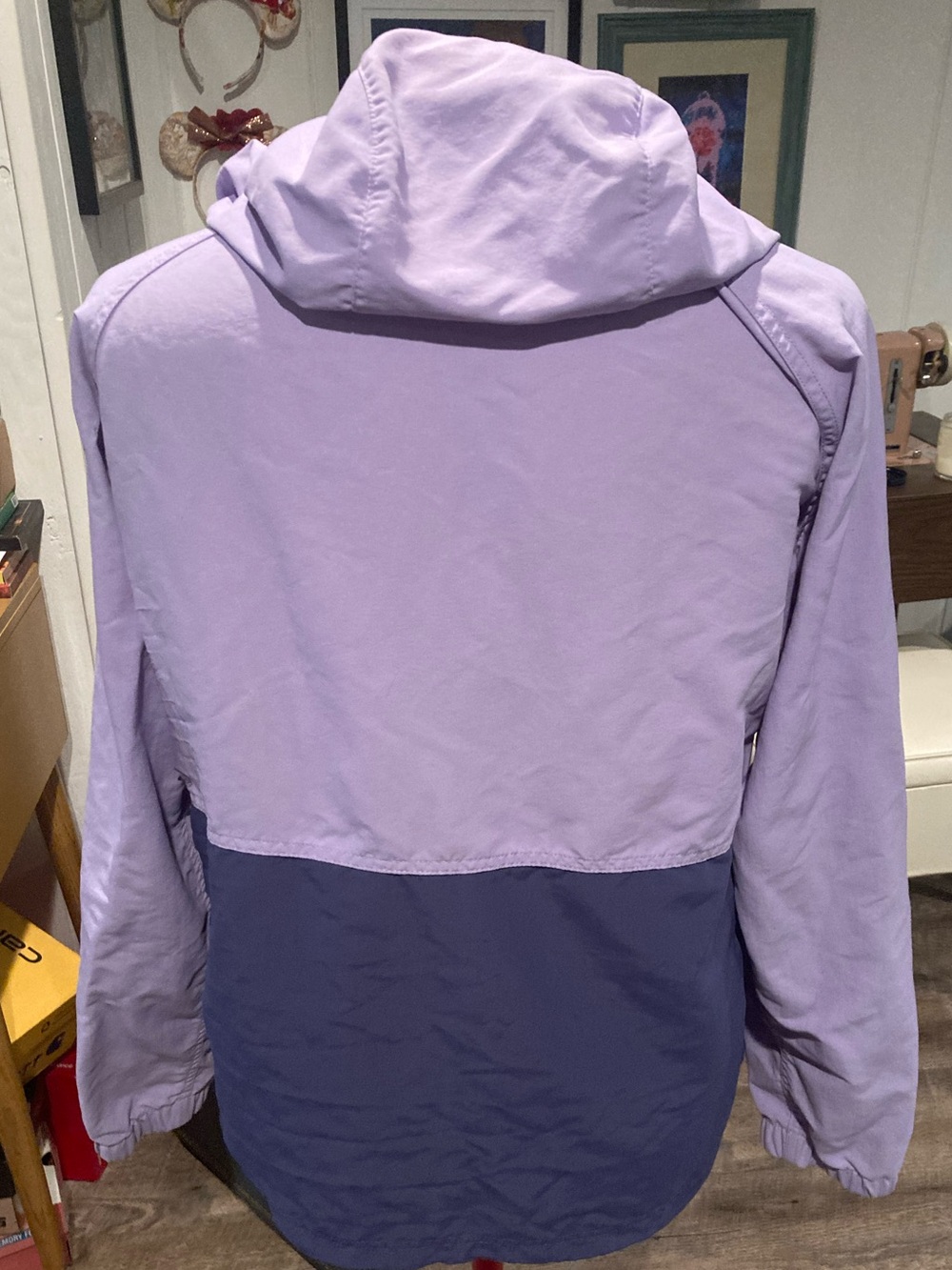 Lightweight Jacket - Picture 2 of 4